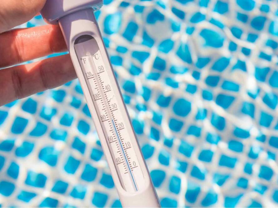 Qual è la temperatura ideale dell'acqua della piscina?
